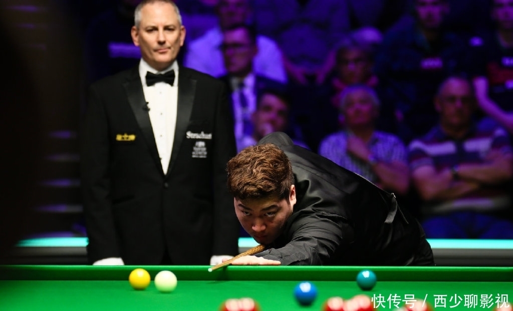 的喝彩声 的喝彩声