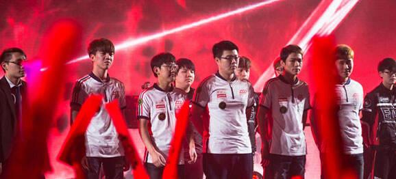 的表现同样 的表现同样