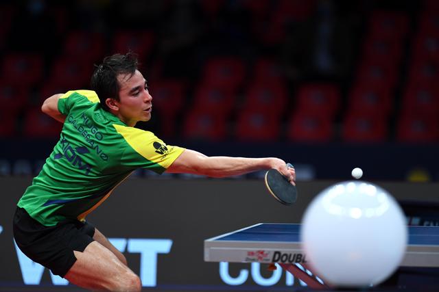 断球与三脚 断球与三脚